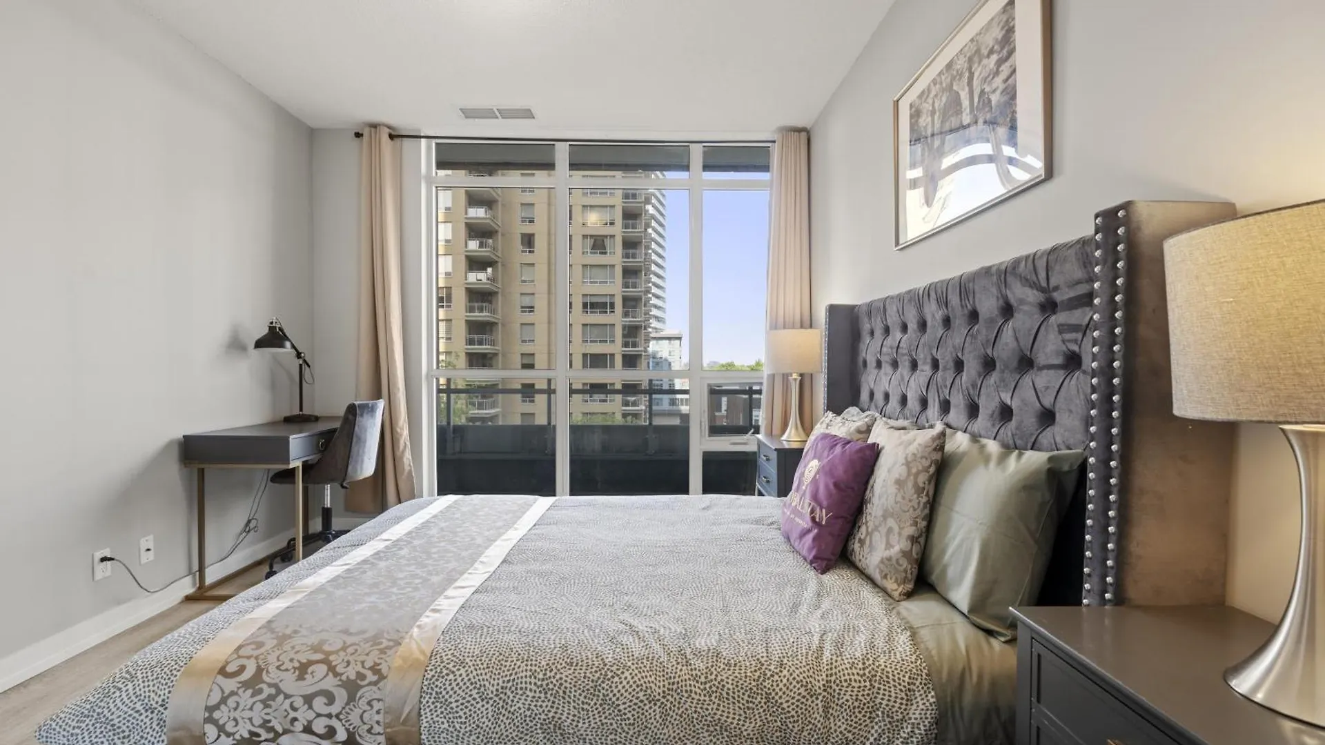 Modern Lillian St Apartments By Globalstay Toronto Canada