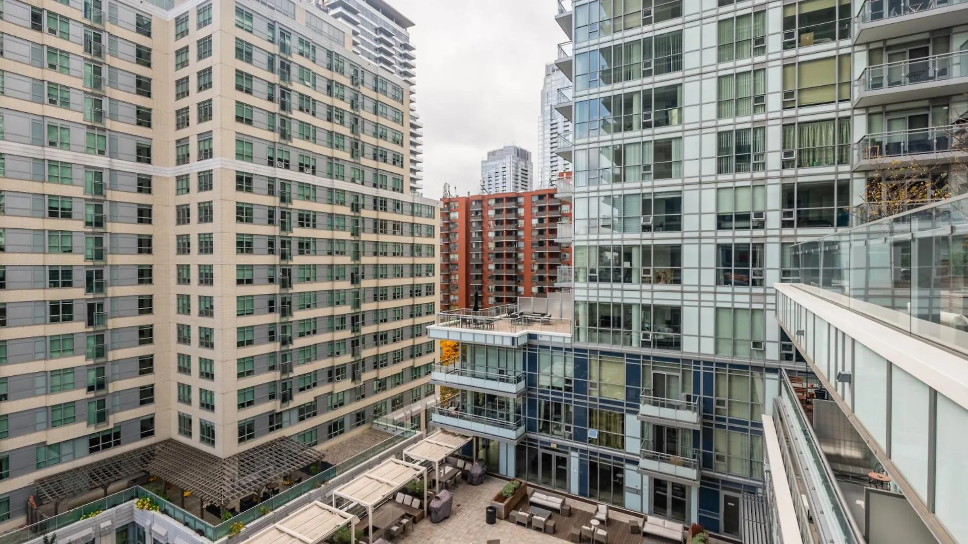 Modern Lillian St Apartments By Globalstay Toronto