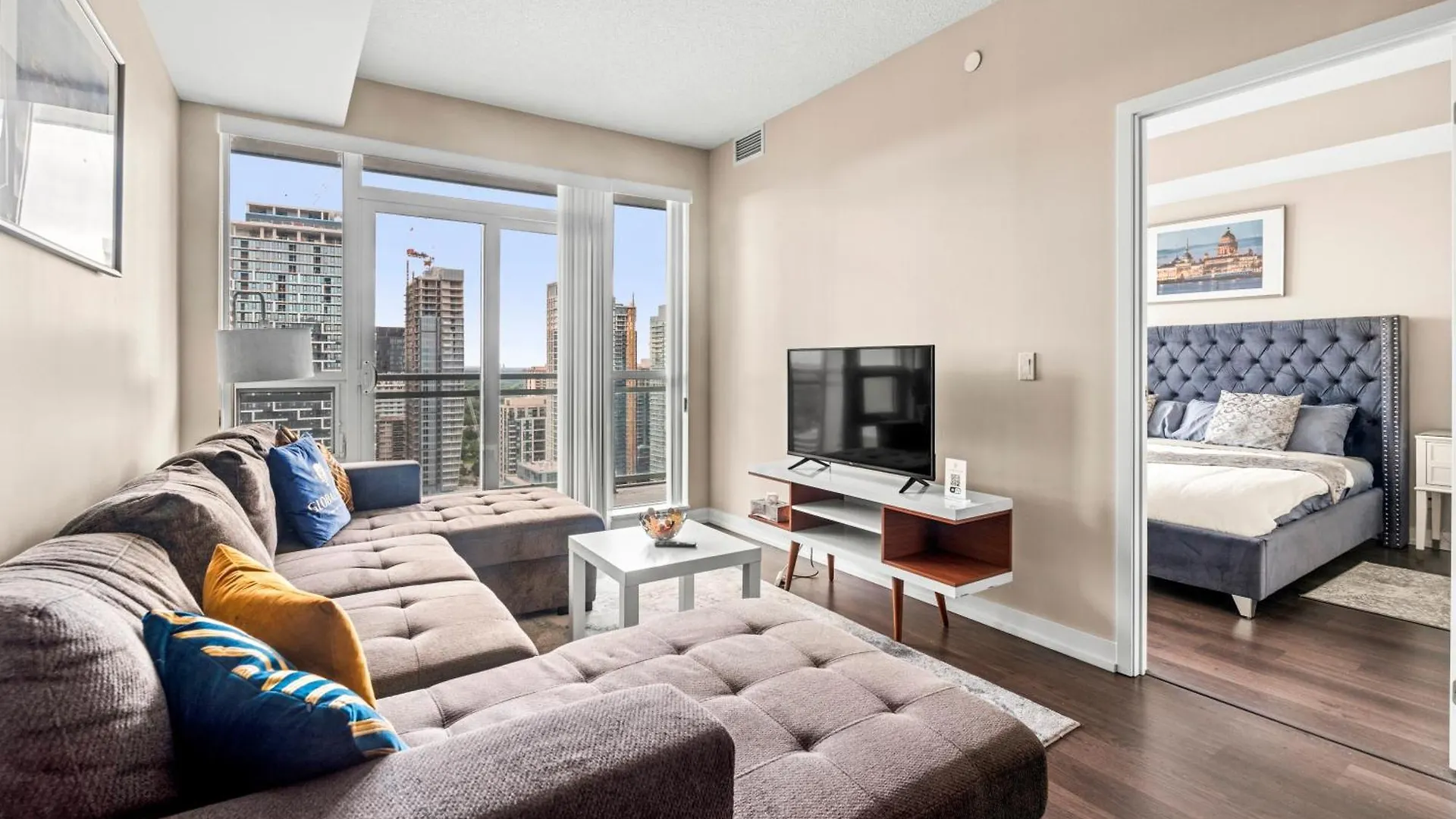 Modern Lillian St Apartments By Globalstay Toronto