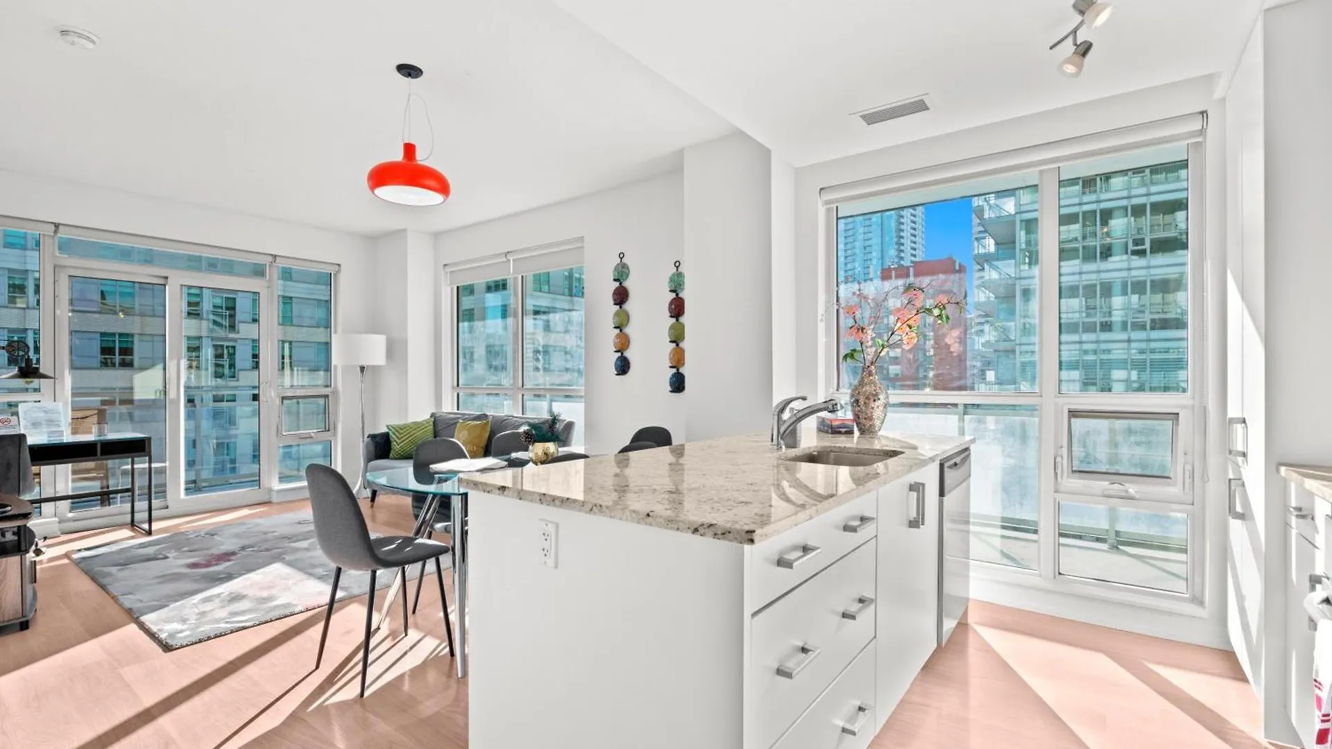 Modern Lillian St Apartments By Globalstay Toronto Canada