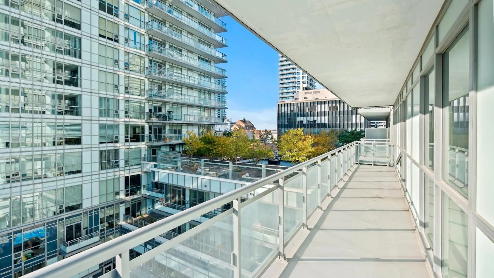 Modern Lillian St Apartments By Globalstay Toronto