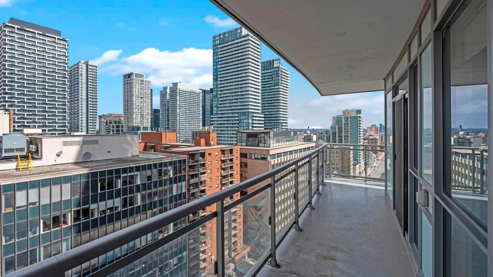 Modern Lillian St Apartments By Globalstay Toronto