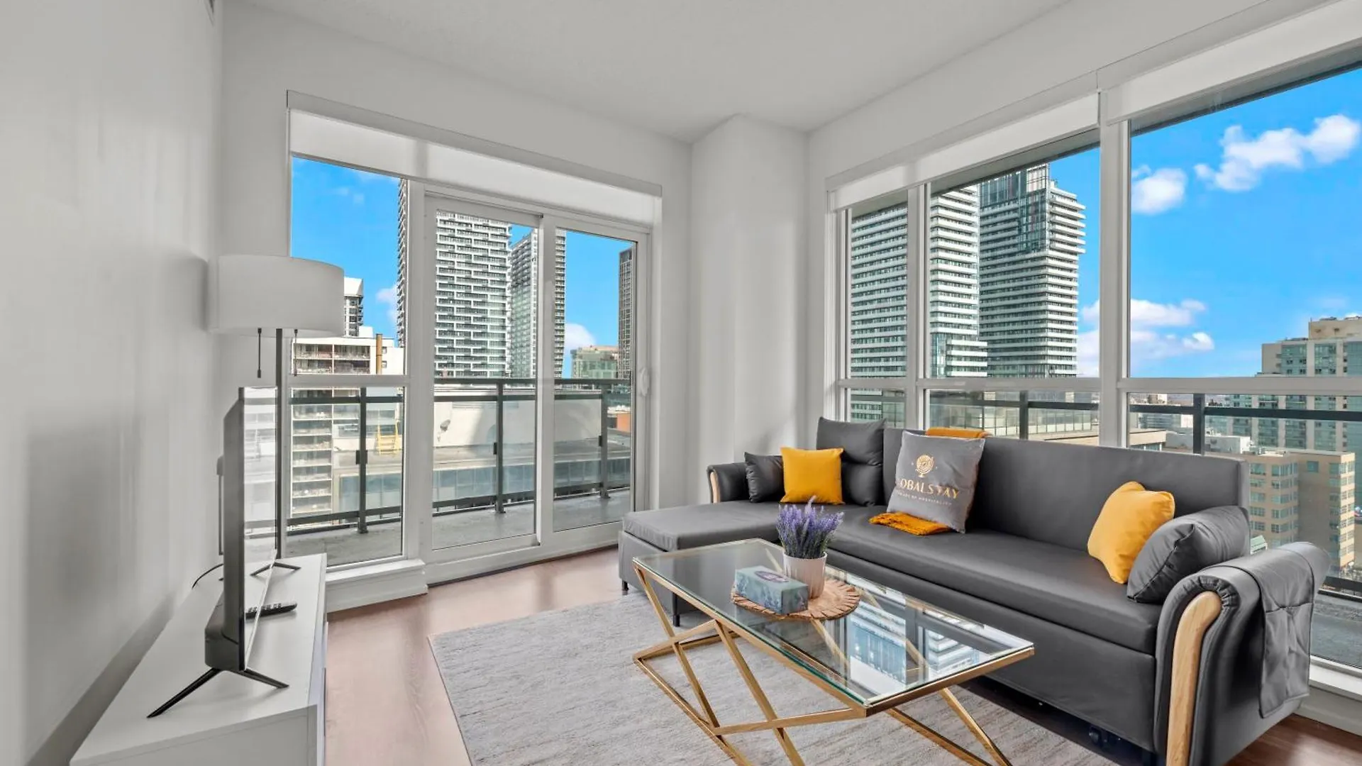 Modern Lillian St Apartments By Globalstay Toronto