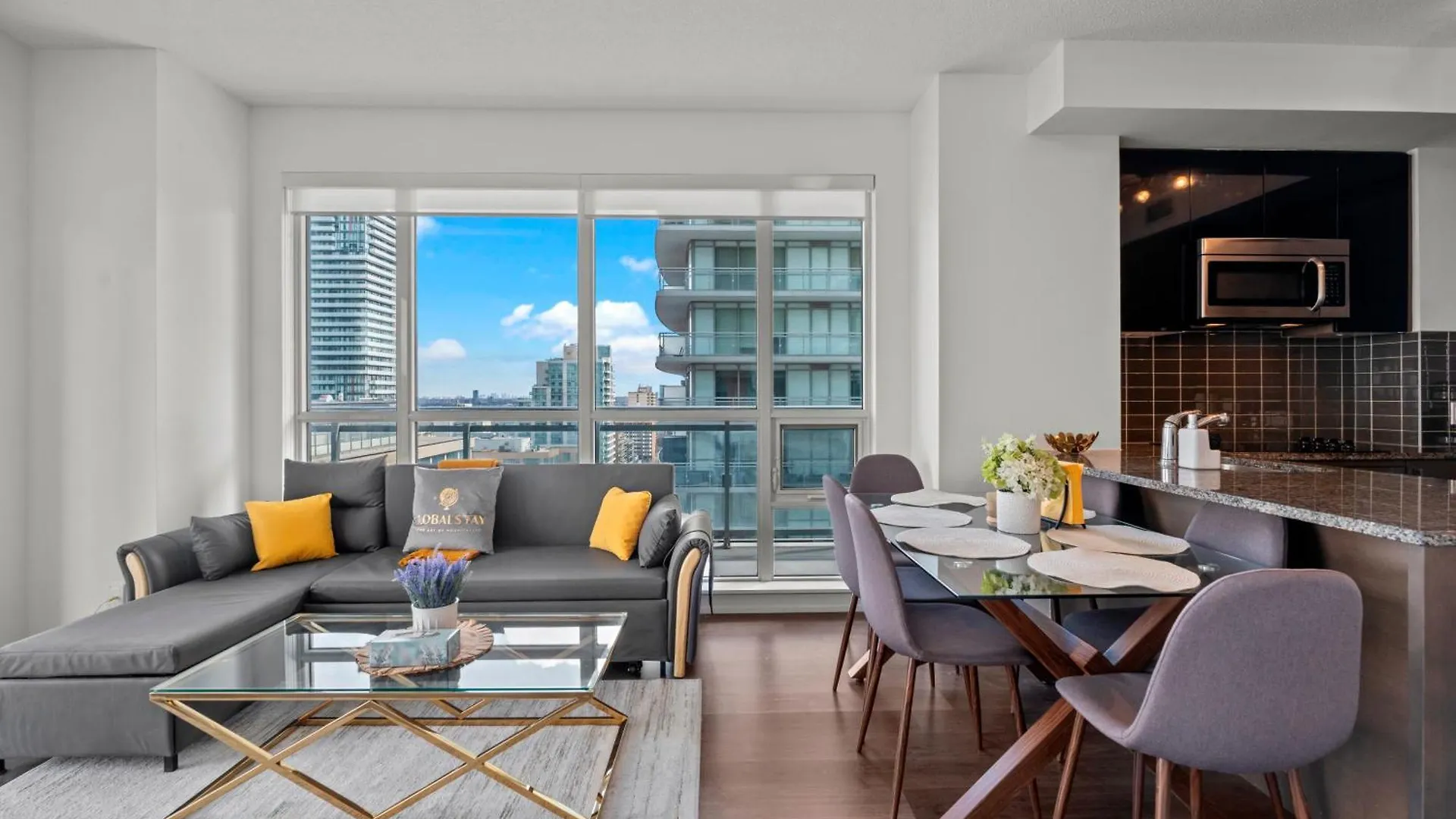Modern Lillian St Apartments By Globalstay Toronto