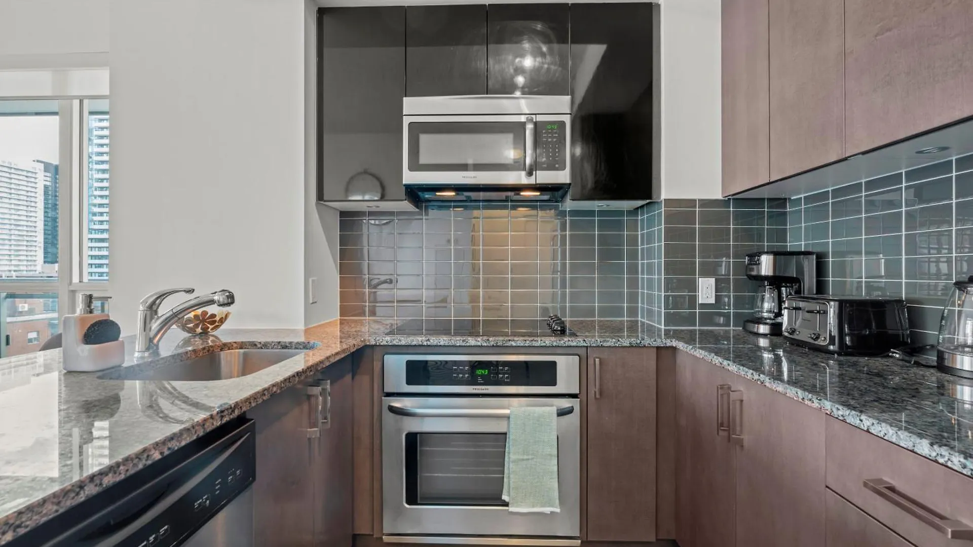 Modern Lillian St Apartments By Globalstay Toronto